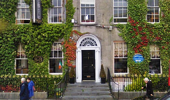 Finnegans Hostel And B&B Accommodation Trá Lí Esterno foto